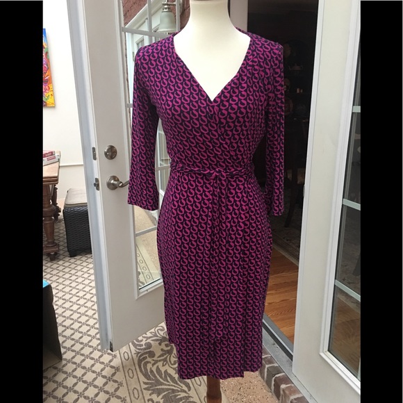 Diane Von Furstenberg Dresses & Skirts - Diane Von Furstenberg Wrap Dress Size 6